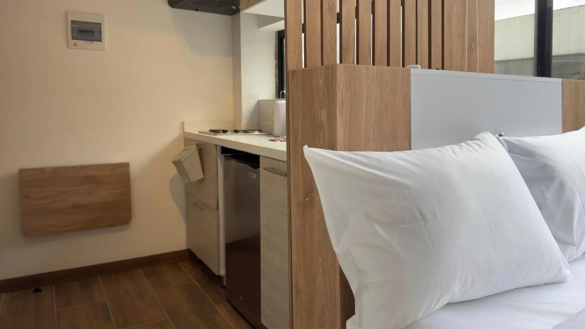 Nuevetres By Wynwood House Apartment Bogota